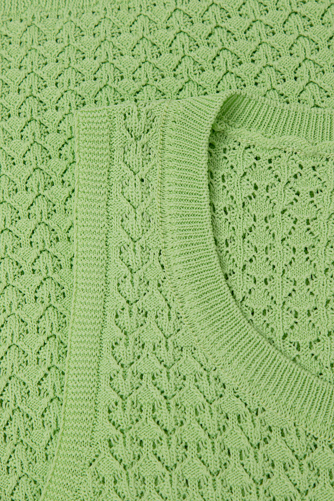 Трикотажный топ с ажурным рисунком