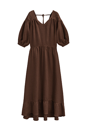 коричневый Длинное платье из 100% льна с расклешением от талии и широким асимметричным воланом внизу. Короткий рукав на резинке. V-образный вырез с завязками на спине.