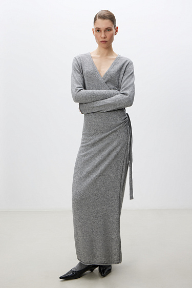 Платье на запах из шерсти и кашемира