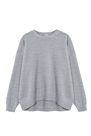 серый Трикотажный джемпер из 100% кашемира. Модель свободного силуэта со спущенной линией плеча и закругленным нижним краем. Края изделия в рубчик.