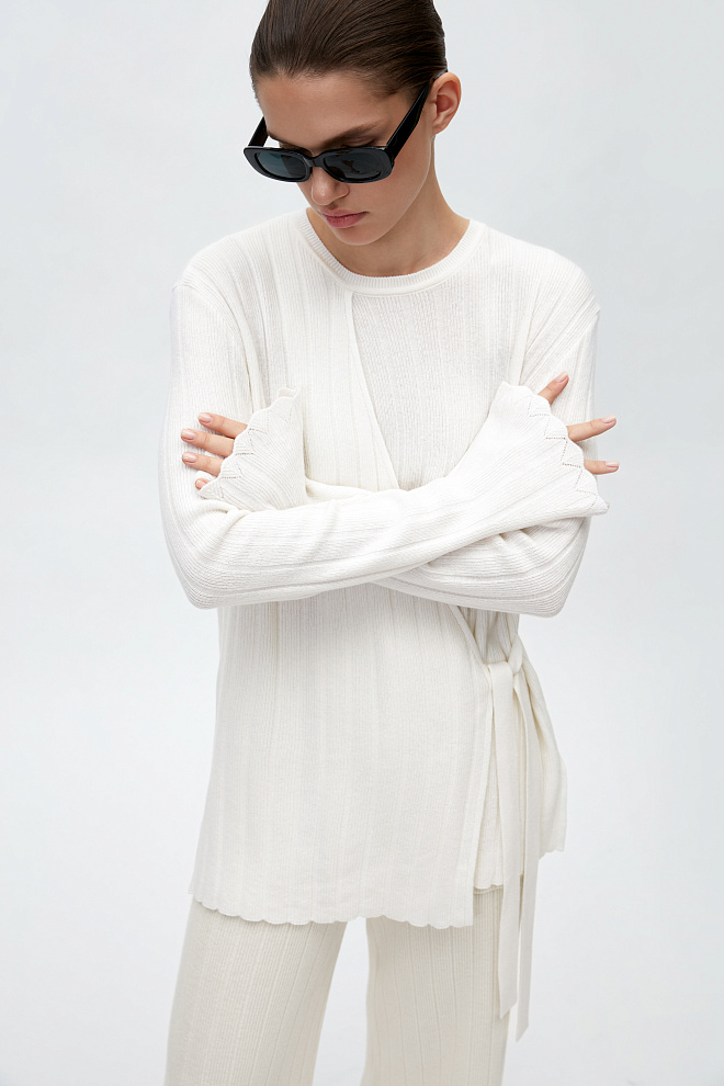 Джемпер с имитацией запаха