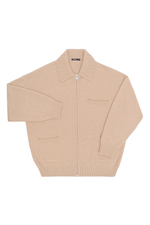 бежевый Трикотажный бомбер из шерсти с добавлением мохера. Модель свободного силуэта&nbsp;&nbsp;со спущенной линией плеча, отложным воротником и накладными карманами. Застежка на молнию. Изделие без подкладки.