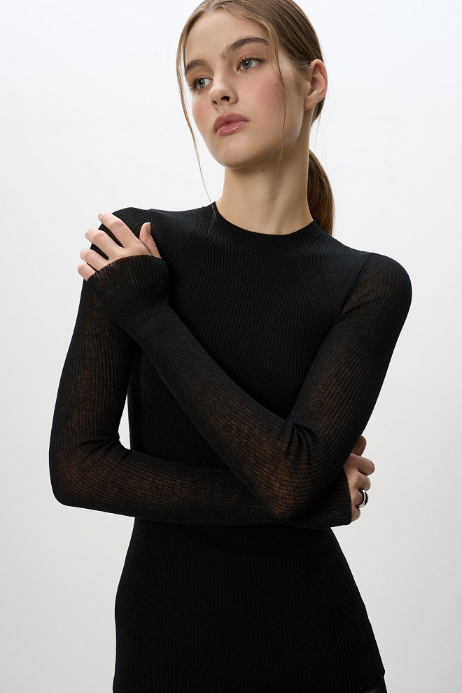 Водолазка с полупрозрачными рукавами