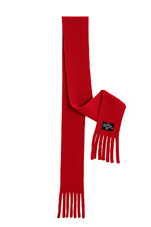 красный Трикотажный шарф в рубчик. Модель с бахромой и брендированным ярлыком. 