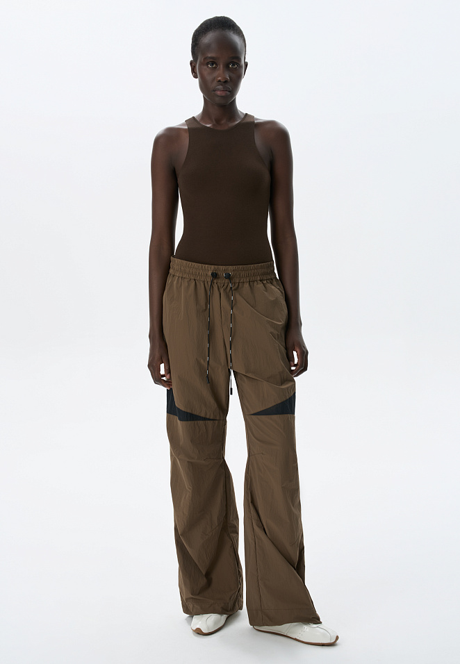 Трикотажное боди без рукавов