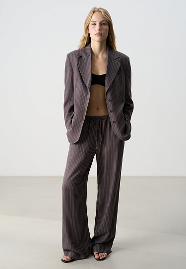 Брюки в полоску изо льна