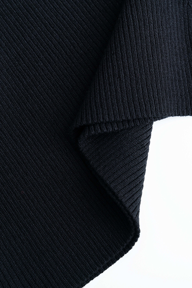 Платье миди из вискозы с отлетной деталью