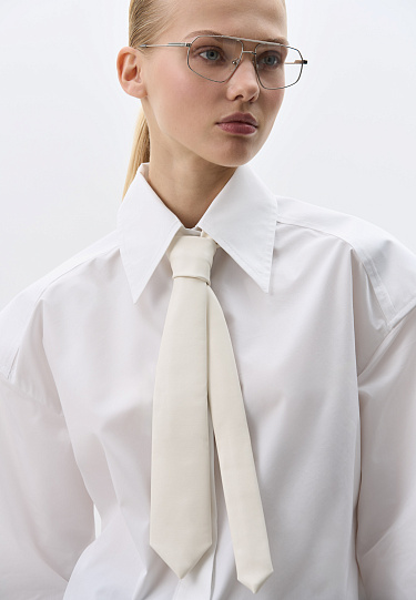 Рубашка с большими плечами